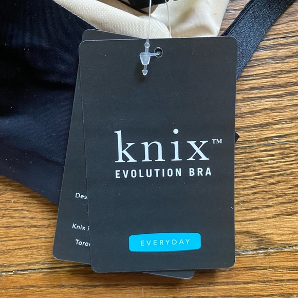 Knix Evolution Bra 32D/34C/36B/38B - Picture 7 of 8